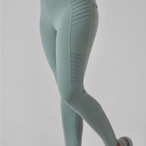 Athleta Delaney moto tight minimalist grey - size M, brand new with tags.